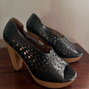 Lucky Brand Black Heels with Cut-Out Design and Chunky Wooden Heel